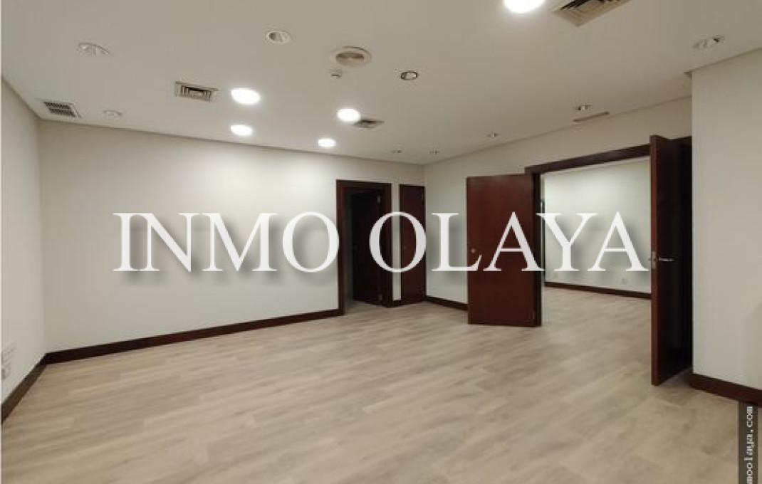 Location longue durée - Des bureaux -
Barcelona - Eixample Izquierdo