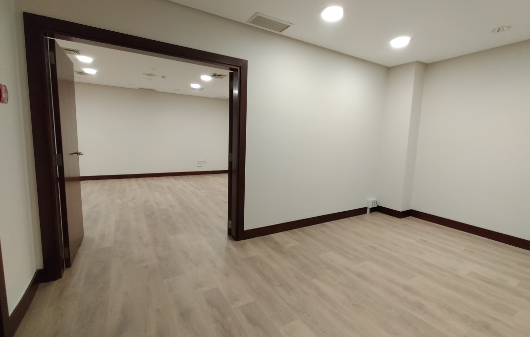 Location longue durée - Des bureaux -
Barcelona - Eixample Izquierdo