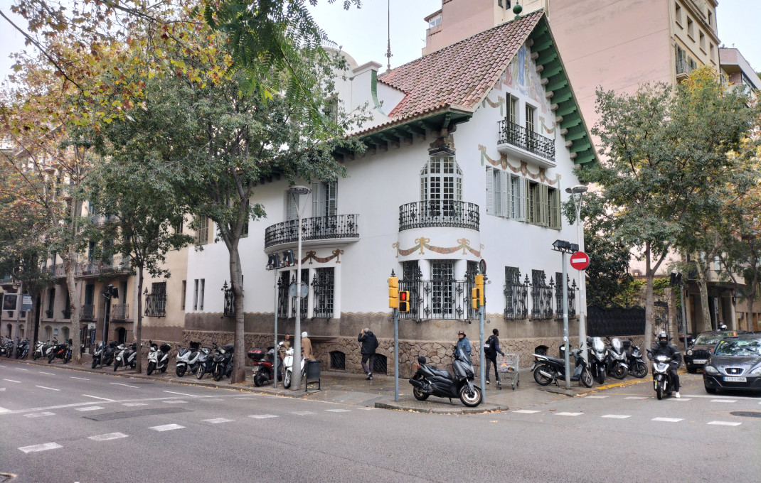 Location longue durée - Des bureaux -
Barcelona - Eixample Izquierdo