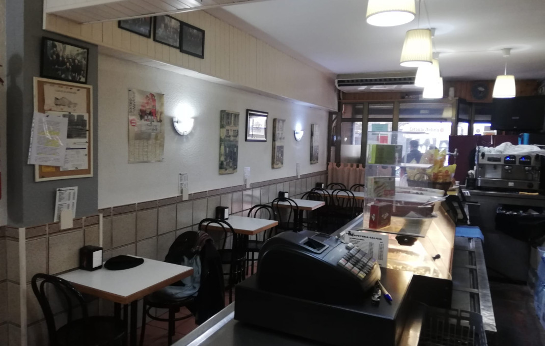 Traspaso - Bar-Cafeteria -
Barcelona - Les corts