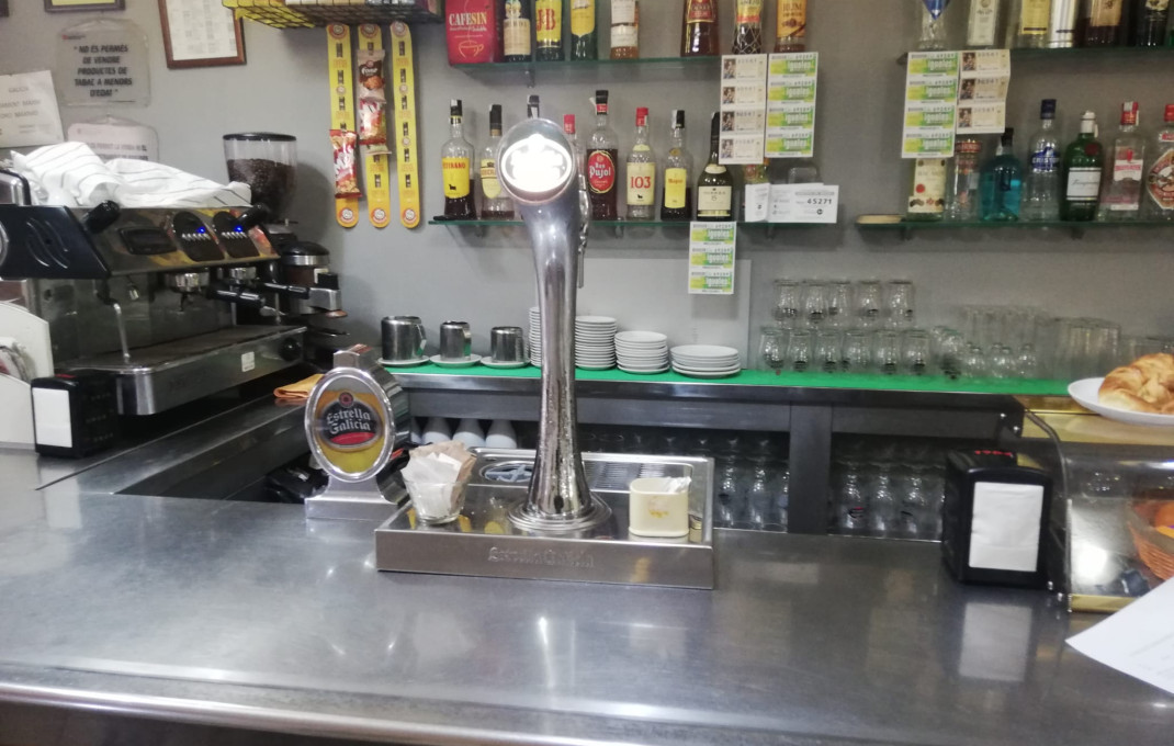 Traspaso - Bar-Cafeteria -
Barcelona - Les corts