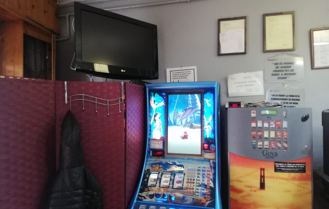 Traspaso - Bar-Cafeteria -
Barcelona - Les corts