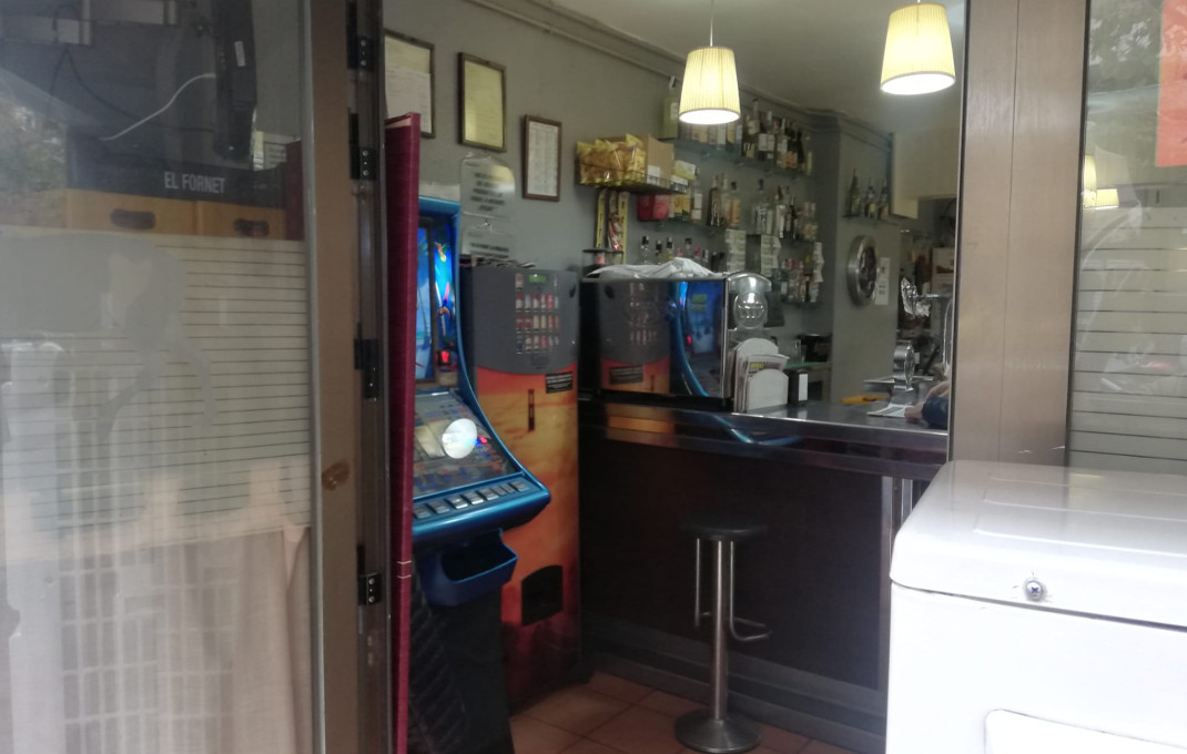 Traspaso - Bar-Cafeteria -
Barcelona - Les corts