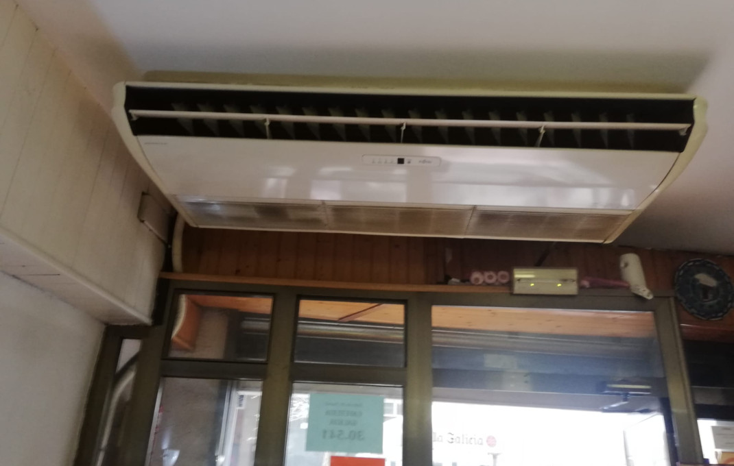 Traspaso - Bar-Cafeteria -
Barcelona - Les corts