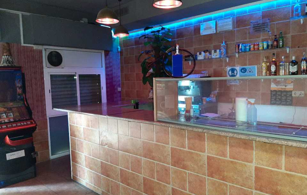 Traspaso - Bar-Cafeteria -
Barcelona - Sant Adriá Del Besos