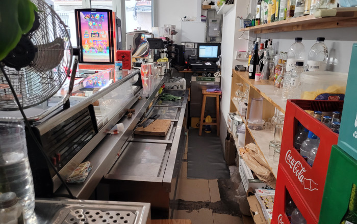 Traspaso - Bar-Cafeteria -
L'Hospitalet de Llobregat - La Torrasa