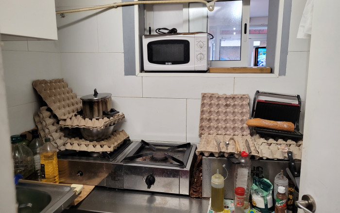 Traspaso - Bar-Cafeteria -
L'Hospitalet de Llobregat - La Torrasa