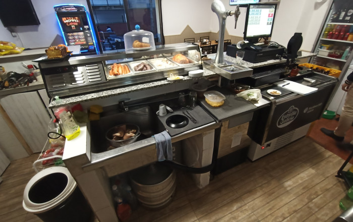 Traspaso - Bar-Cafeteria -
L'Hospitalet de Llobregat - La Florida