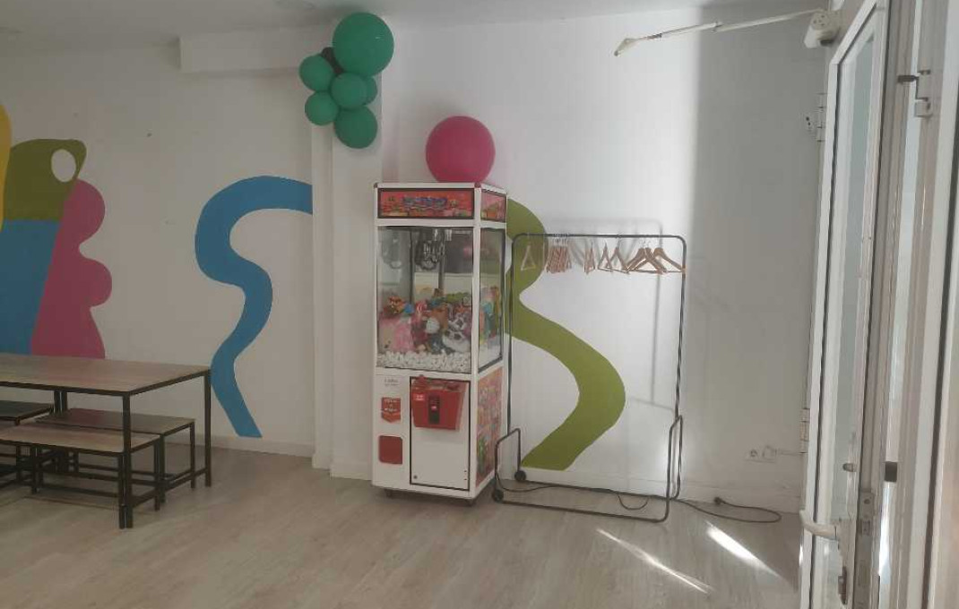 Transfert - Bar-Cafeteria -
Barcelona - Sant Adriá Del Besos