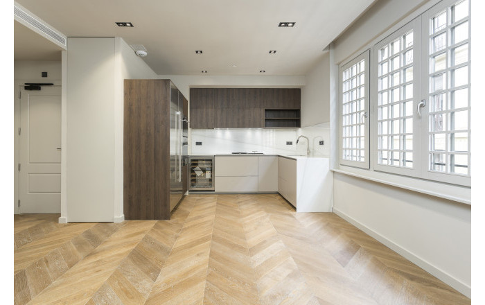 Revente - Piso -
Barcelona - Gótico