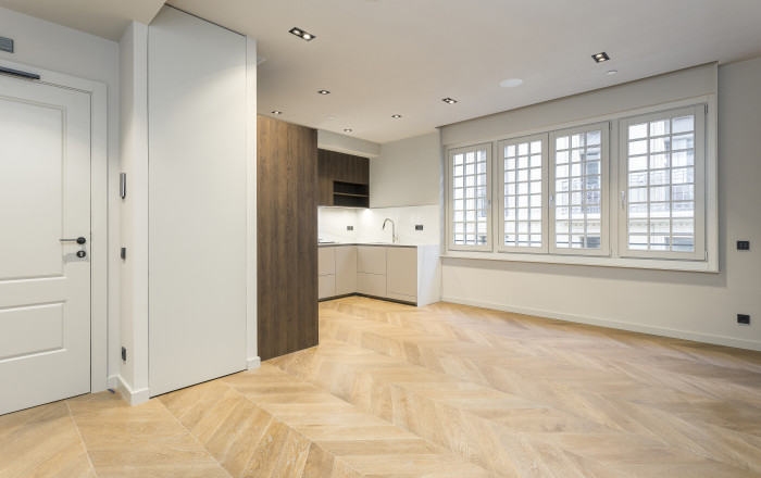 Revente - Piso -
Barcelona - Gótico