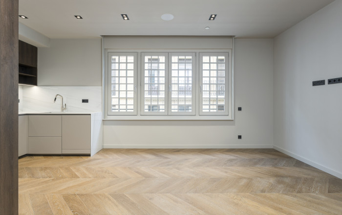 Revente - Piso -
Barcelona - Gótico