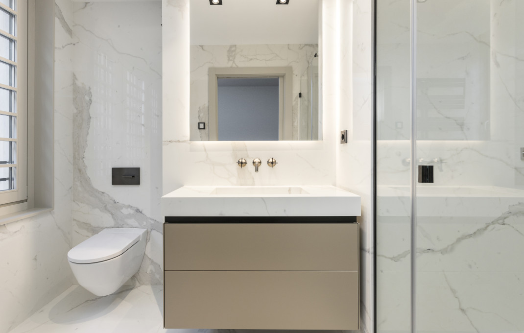 Revente - Piso -
Barcelona - Gótico