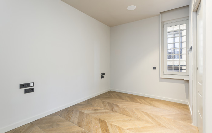 Revente - Piso -
Barcelona - Gótico