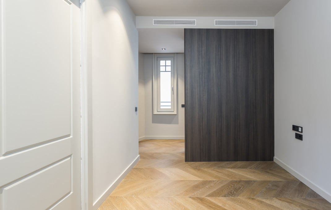 Revente - Piso -
Barcelona - Gótico