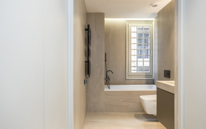 Revente - Piso -
Barcelona - Gótico