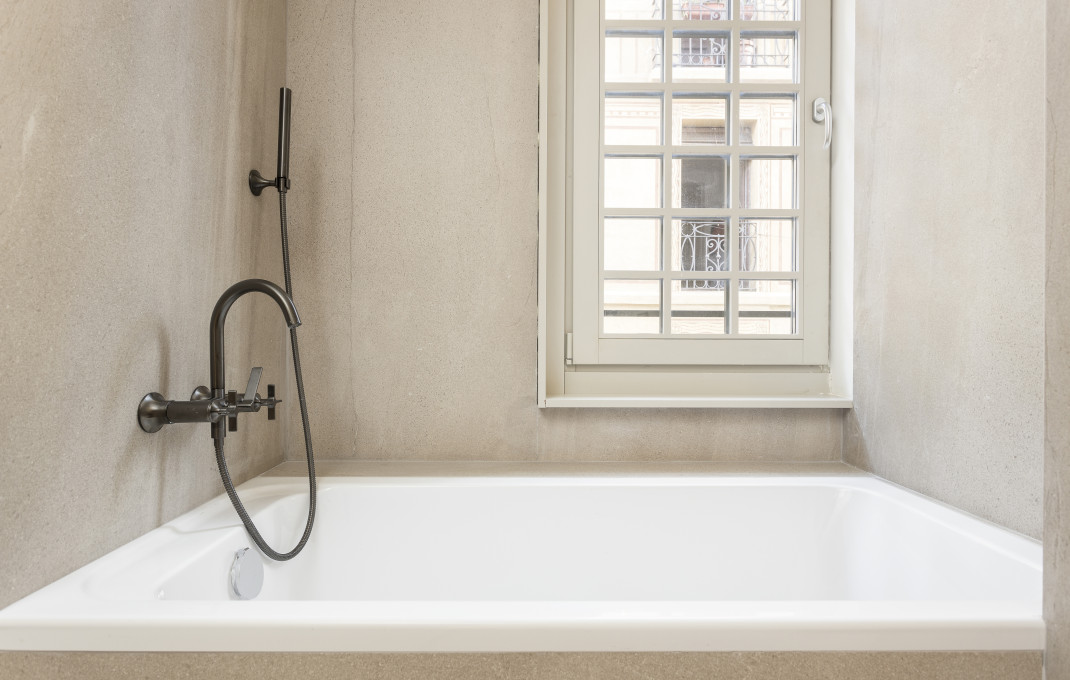 Revente - Piso -
Barcelona - Gótico