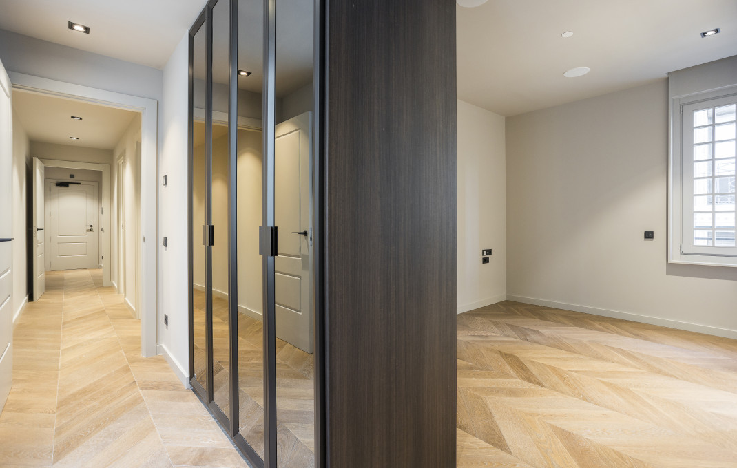 Revente - Piso -
Barcelona - Gótico