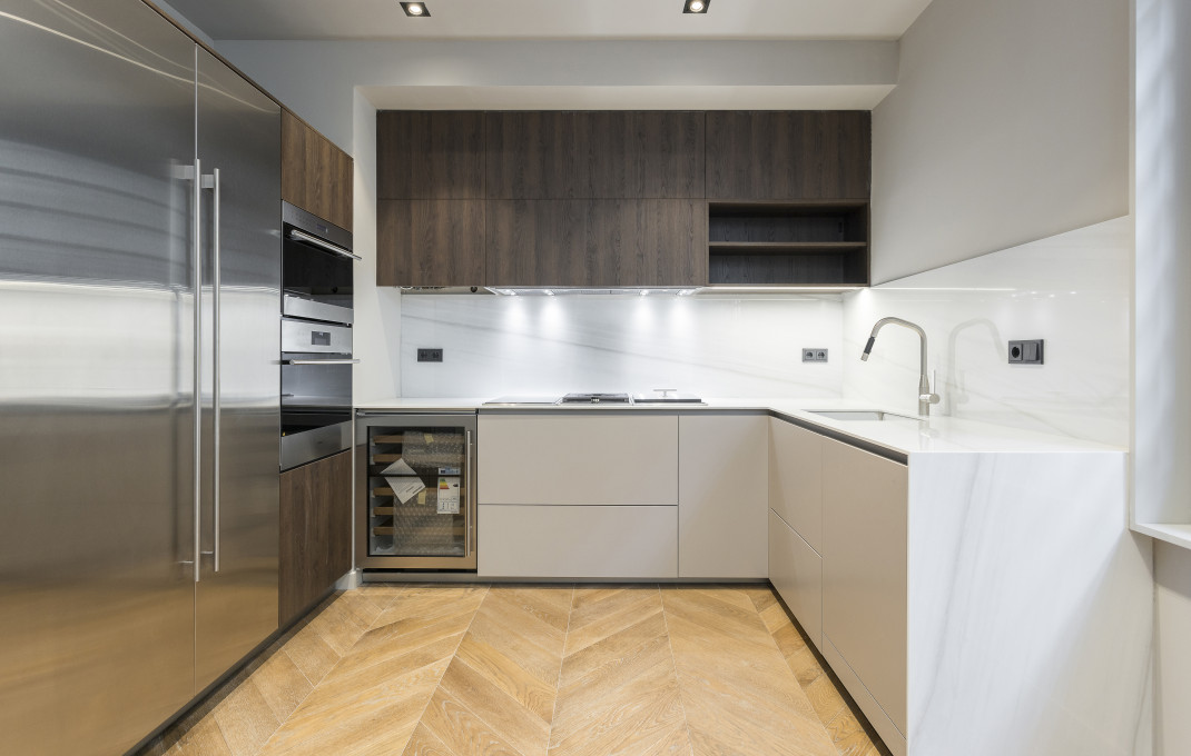 Revente - Piso -
Barcelona - Gótico