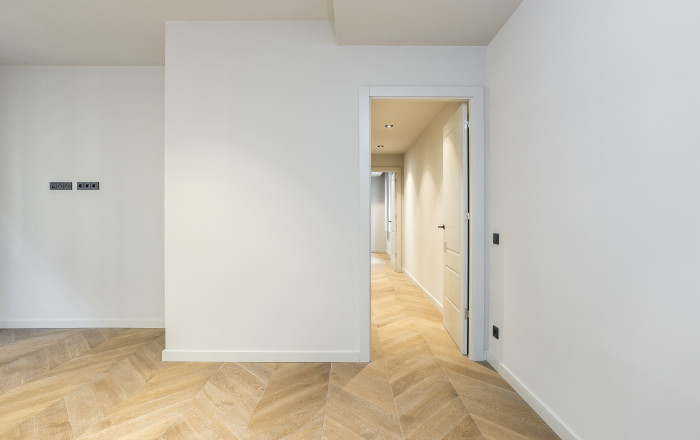 Revente - Piso -
Barcelona - Gótico