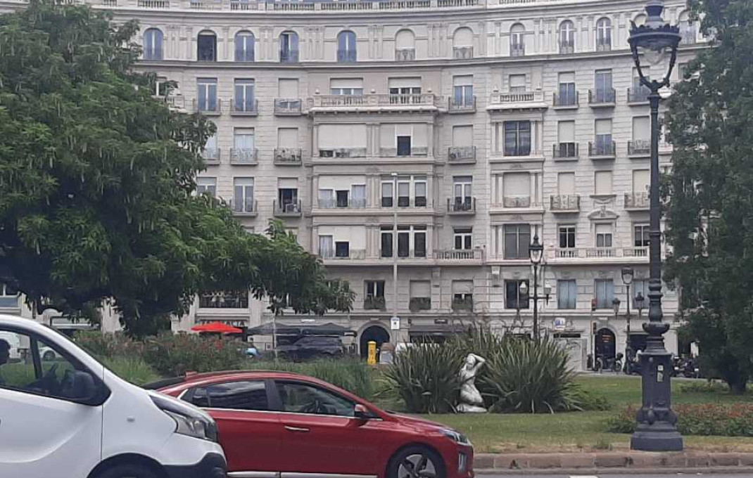 Revente - Piso -
Barcelona - Galvany