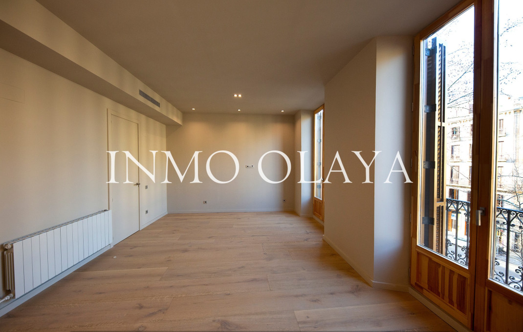 Revente - Piso -
Barcelona - Gótico