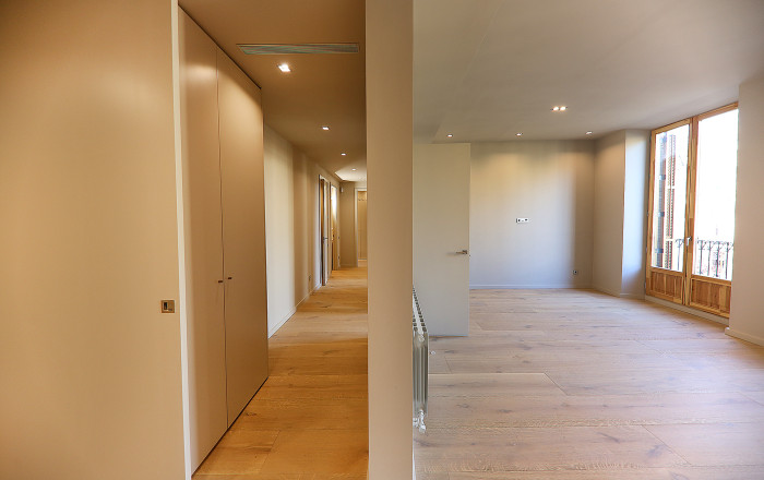 Revente - Piso -
Barcelona - Gótico