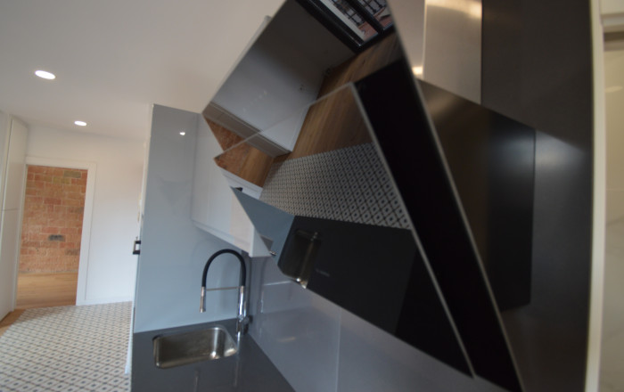 Revente - Piso -
Barcelona - Sants