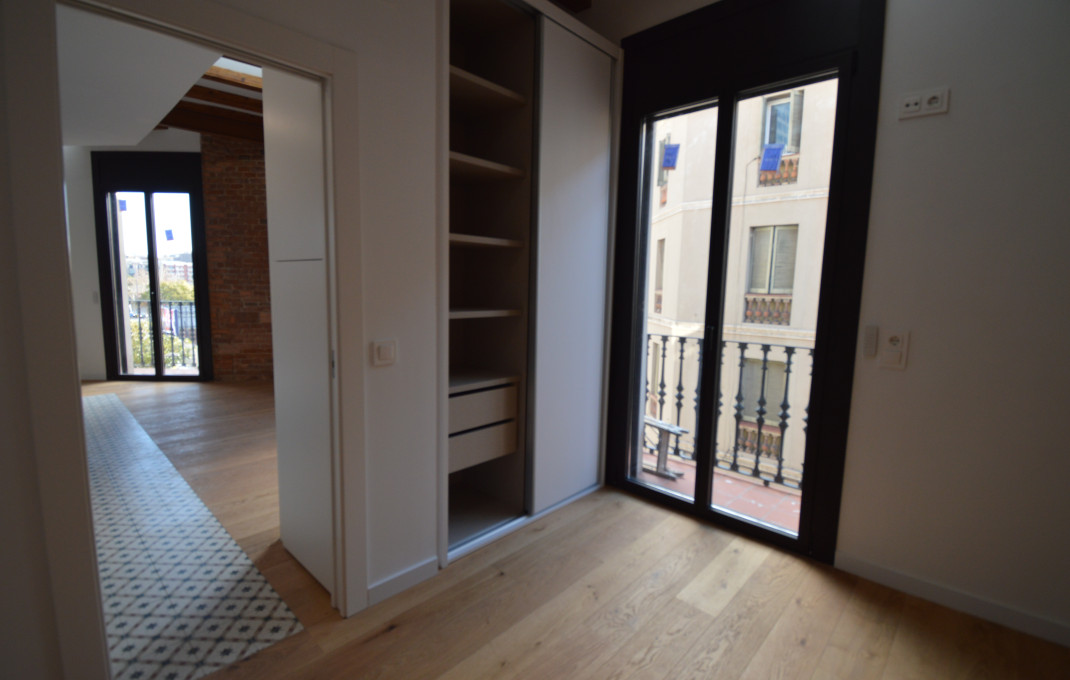 Revente - Piso -
Barcelona - Sants