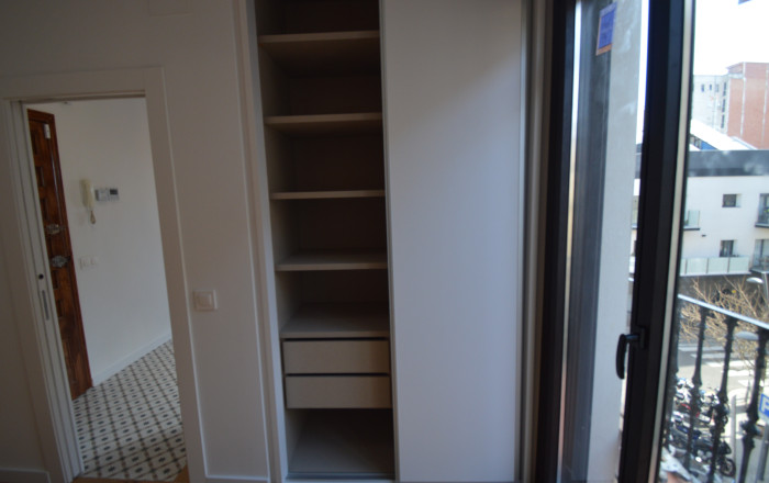 Revente - Piso -
Barcelona - Sants