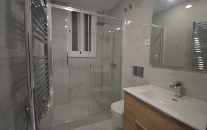 Revente - Piso -
Barcelona - Sants