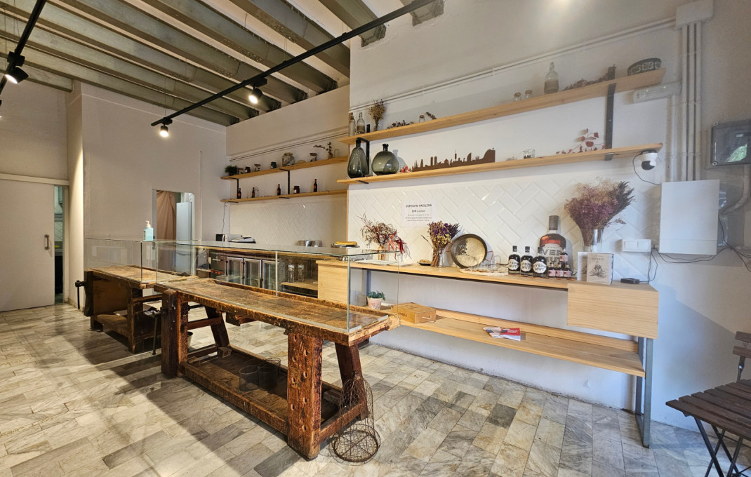 Traspaso - Take Away -
Barcelona - Poblenou