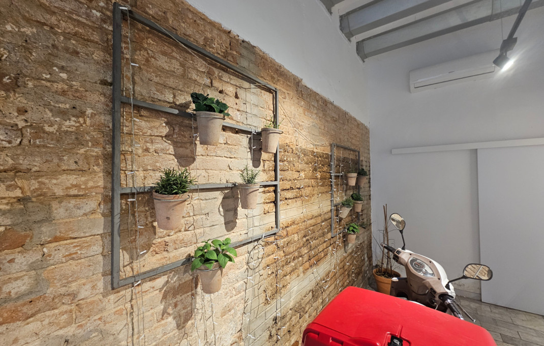 Traspaso - Take Away -
Barcelona - Poblenou