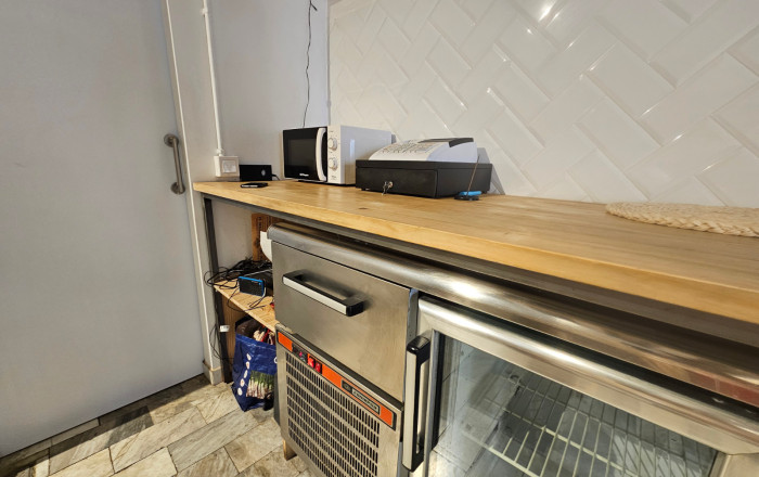 Traspaso - Take Away -
Barcelona - Poblenou