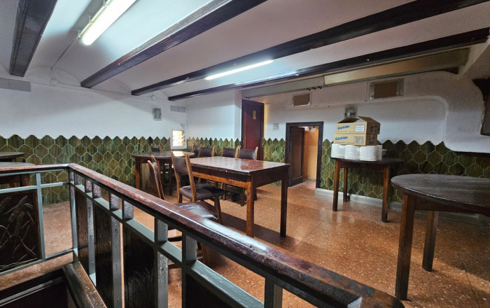 Transfer - Restaurant -
Barcelona - Sarriá - Francesc Macia