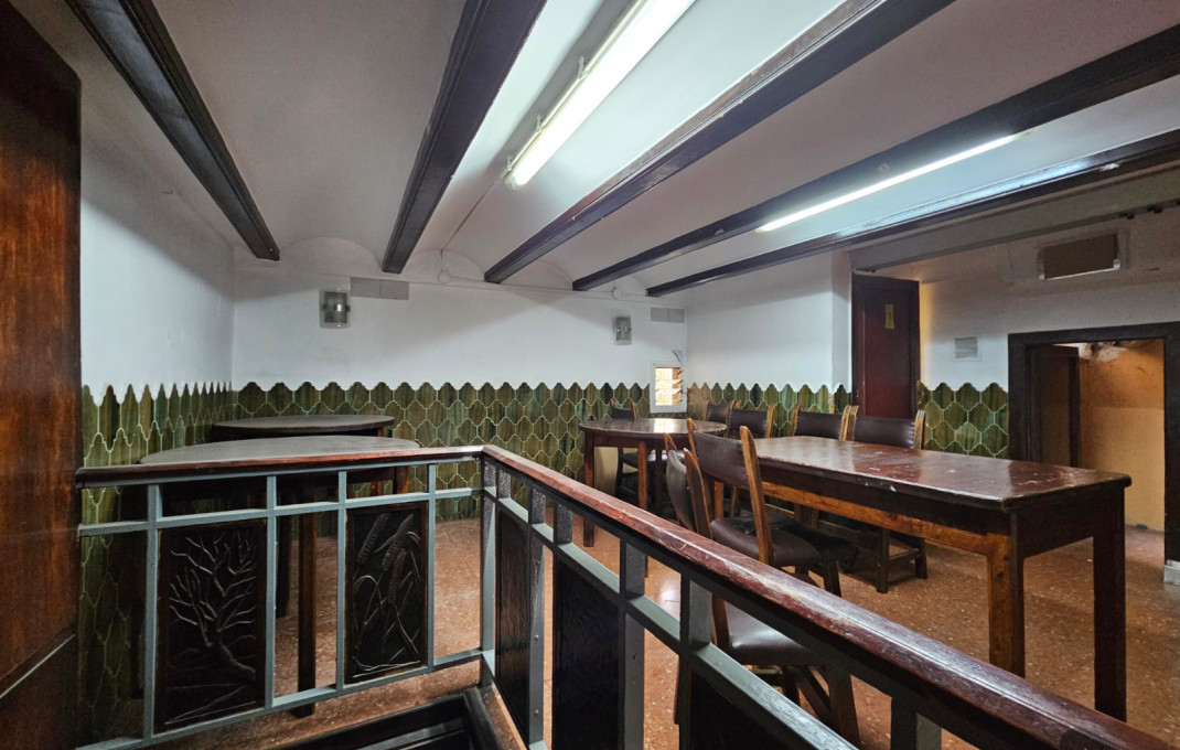 Transfer - Restaurant -
Barcelona - Sarriá - Francesc Macia