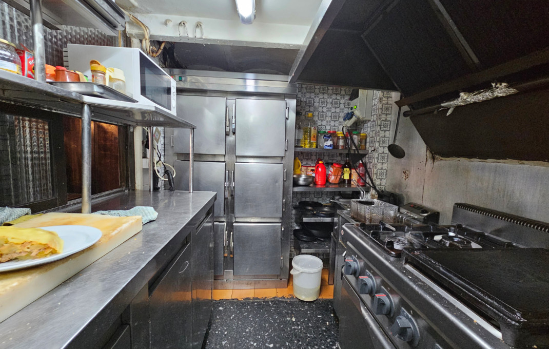 Transfer - Restaurant -
Barcelona - Sarriá - Francesc Macia