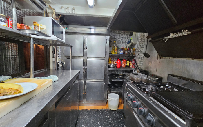 Transfer - Restaurant -
Barcelona - Sarriá - Francesc Macia