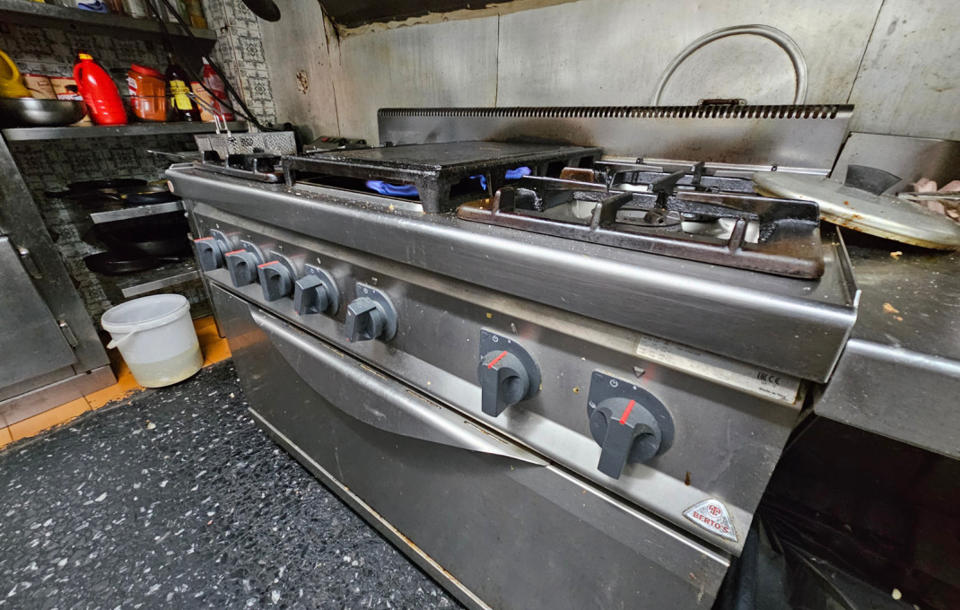 Transfer - Restaurant -
Barcelona - Sarriá - Francesc Macia