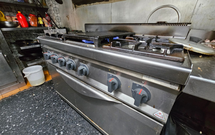 Transfer - Restaurant -
Barcelona - Sarriá - Francesc Macia