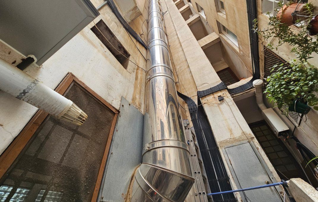 Transfer - Restaurant -
Barcelona - Sarriá - Francesc Macia