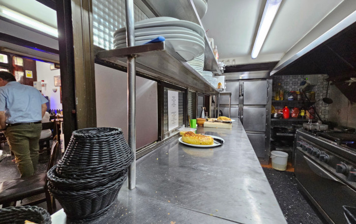 Transfer - Restaurant -
Barcelona - Sarriá - Francesc Macia