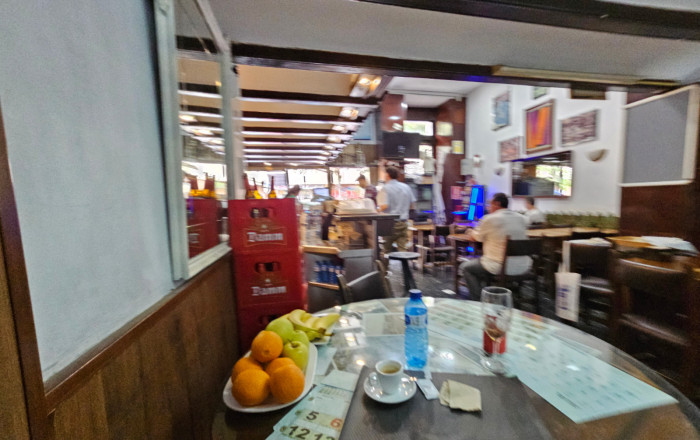 Transfer - Restaurant -
Barcelona - Sarriá - Francesc Macia