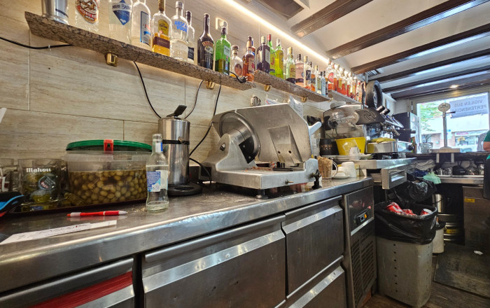 Transfer - Restaurant -
Barcelona - Sarriá - Francesc Macia