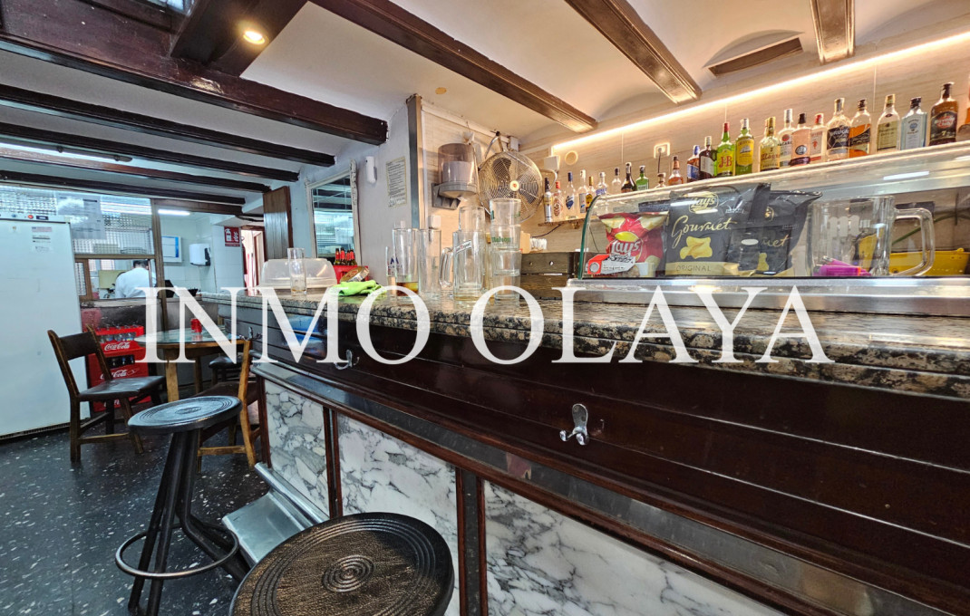 Transfer - Restaurant -
Barcelona - Sarriá - Francesc Macia