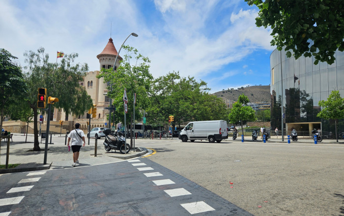Location longue durée - Bar- C1 -
Barcelona - Sarriá - Francesc Macia