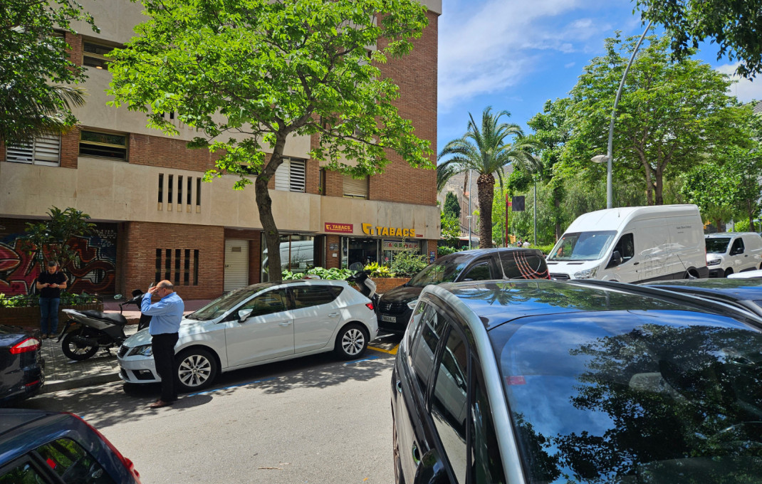 Location longue durée - Bar- C1 -
Barcelona - Sarriá - Francesc Macia