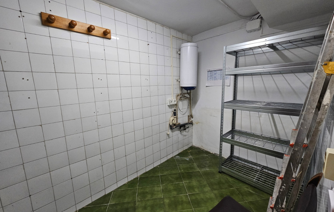 Location longue durée - Bar- C1 -
Barcelona - Sarriá - Francesc Macia