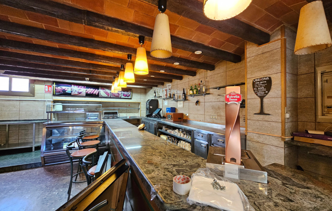 Location longue durée - Bar- C1 -
Barcelona - Sarriá - Francesc Macia