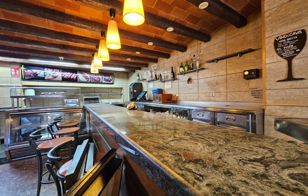 Location longue durée - Bar- C1 -
Barcelona - Sarriá - Francesc Macia